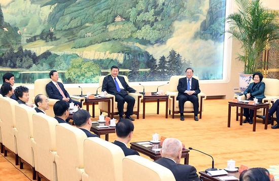 2016年1月29日,,習(xí)近平、俞正聲,、張高麗等在北京人民大會(huì)堂同黨外人士歡聚一堂,,共迎新春。新華社記者 姚大偉 攝