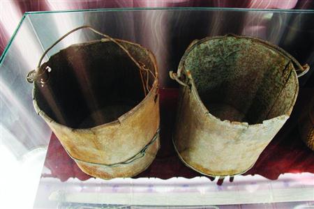 雷鋒用過(guò)的水桶,。