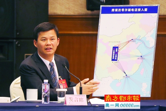 3月9日，全國人大代表陳偉才，于十二屆全國人大代表第五次會議廣東省代表團全體會議發(fā)言。南都記者陳成效攝